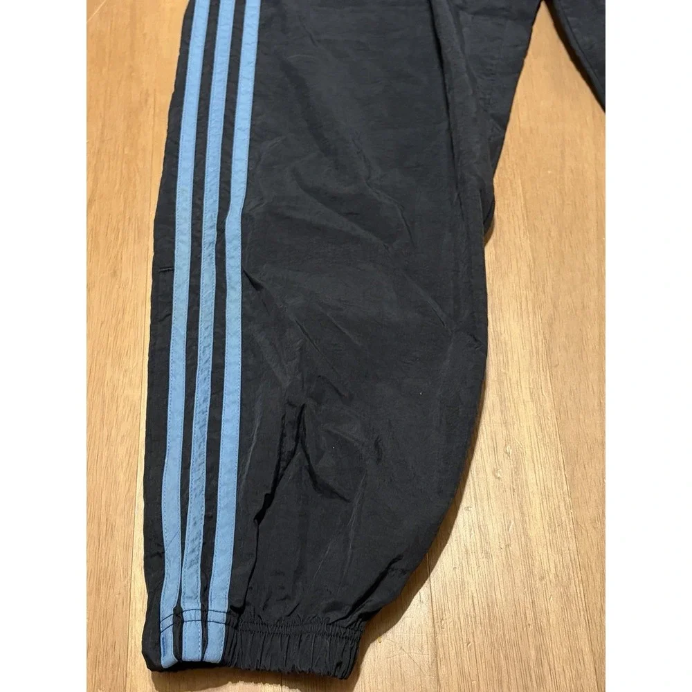 Vintage Adidas Nylon Pants Track Men's MEDIUM 80s Sweatpants Satin Shiny Retro